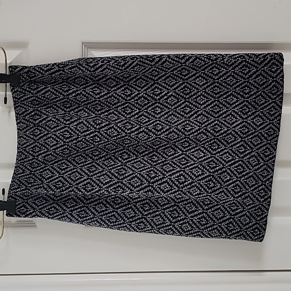 St. John Collection By Marie Gray.black and White Knit Diamond Pencil Skirt Sz 2 - Picture 3 of 4